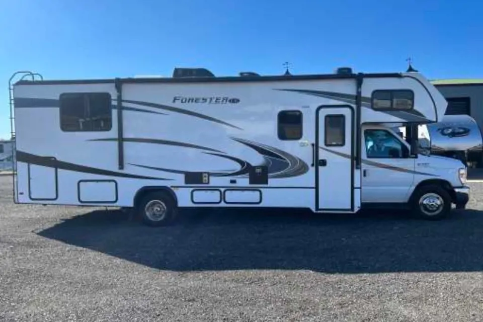 justin's Forest River Forester Class C in Clarksville, Tennessee