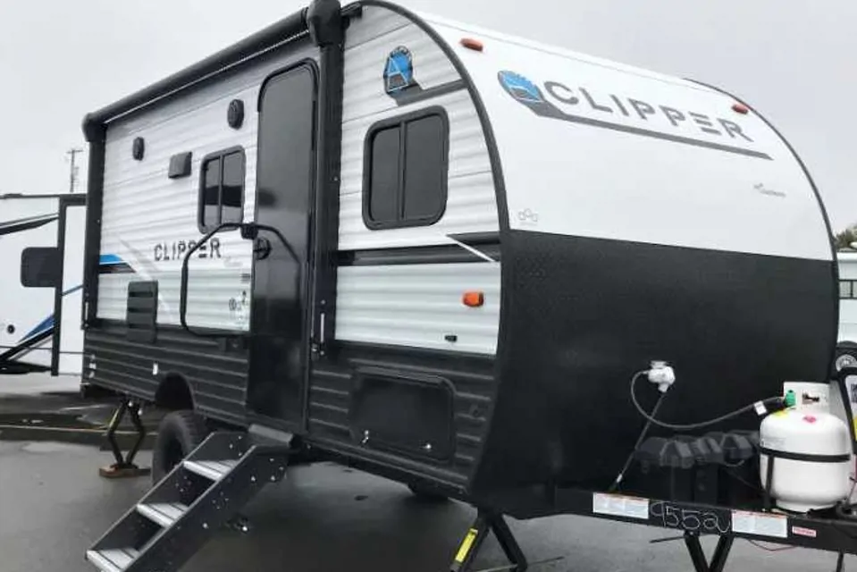2022 Coachmen Clipper 17BH