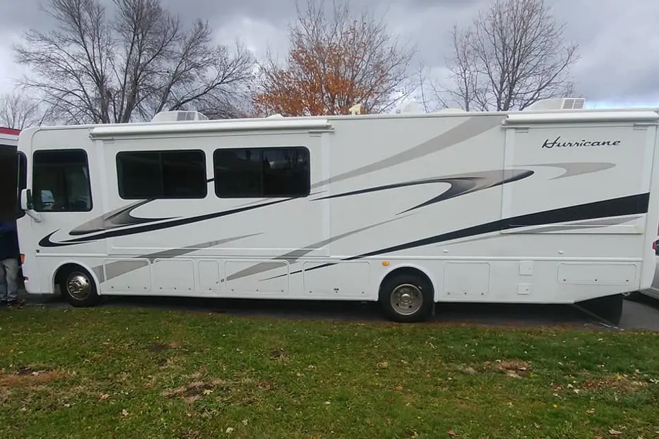 2008 Thor Motor Coach HURRICANE 34B