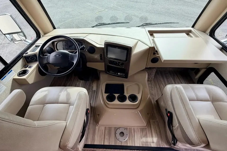 2020 Thor Motor Coach Ace 30.4