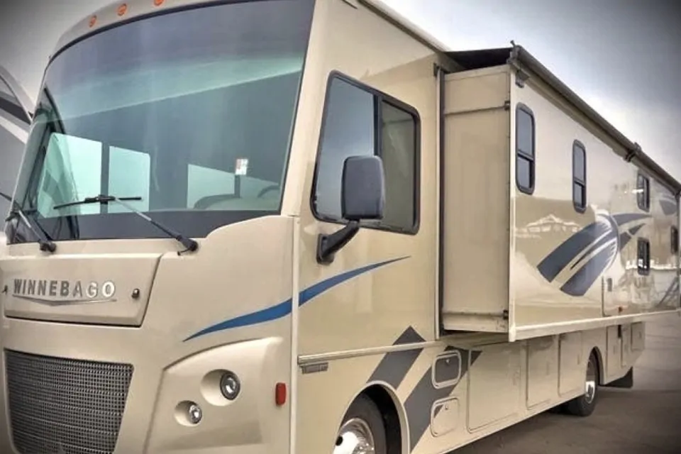 2018 Winnebago Vista