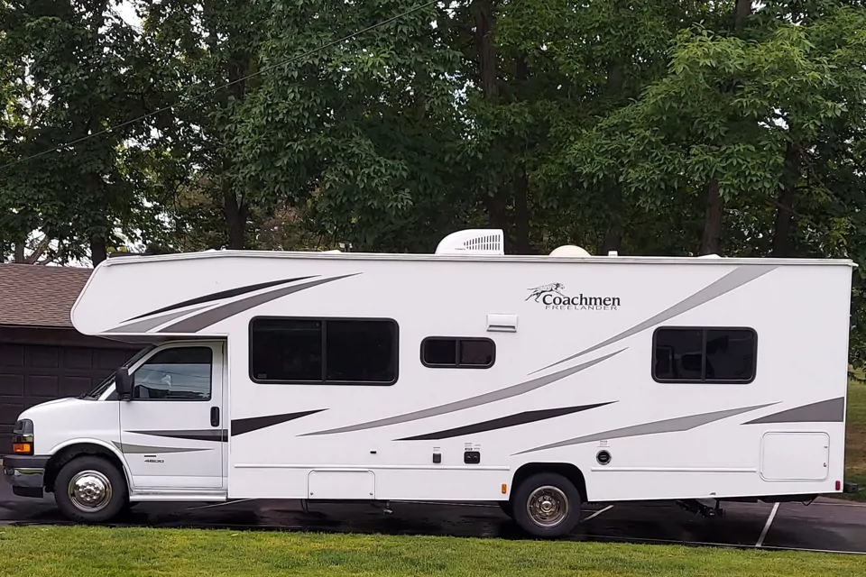 Steve's Forest River Freelander 27QB Class C in Brighton, Michigan