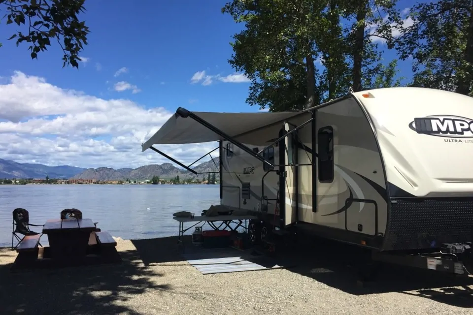 Bunkhouse Beauty in Langley-City, British Columbia