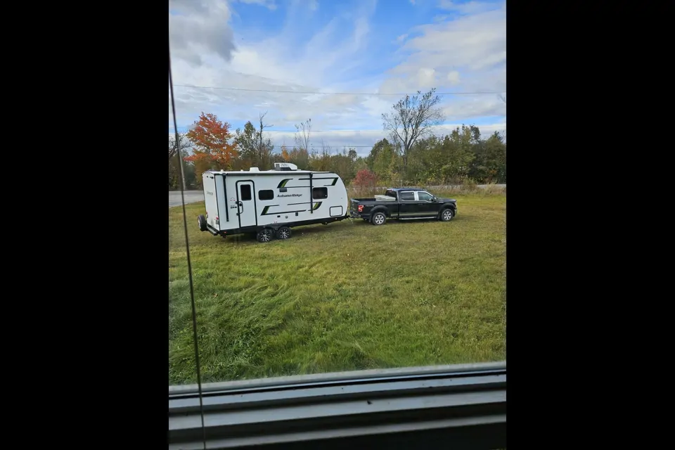 2025 Starcraft Autumn Ridge 20FBS Couples Coach