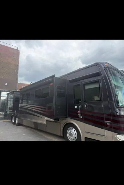 2013 Thor Motor Coach 45