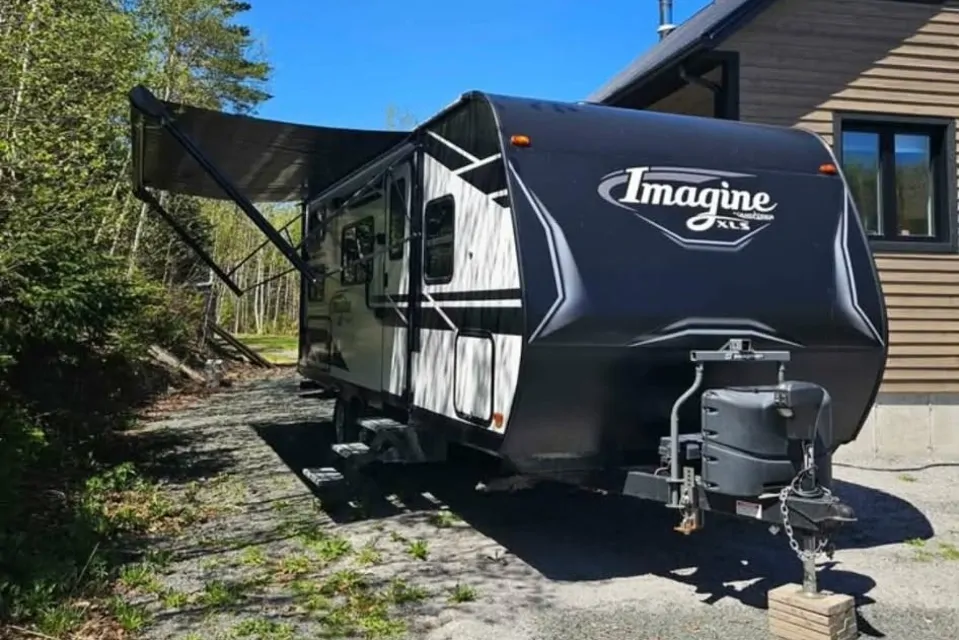 2021 Grand Design Imagine 21BHE