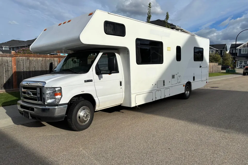 2017 Thor Motor Coach Majestic 28A