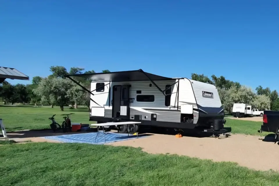2021 Coleman Lantern 242bh