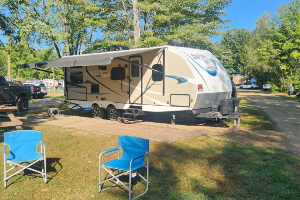 2019 Coachmen Freedom Express