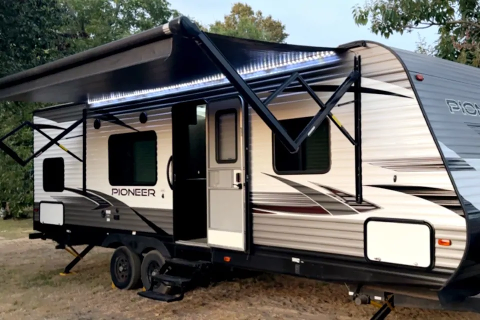 Rent my 2020 Heartland Pioneer BH260 from 110/night RVezy