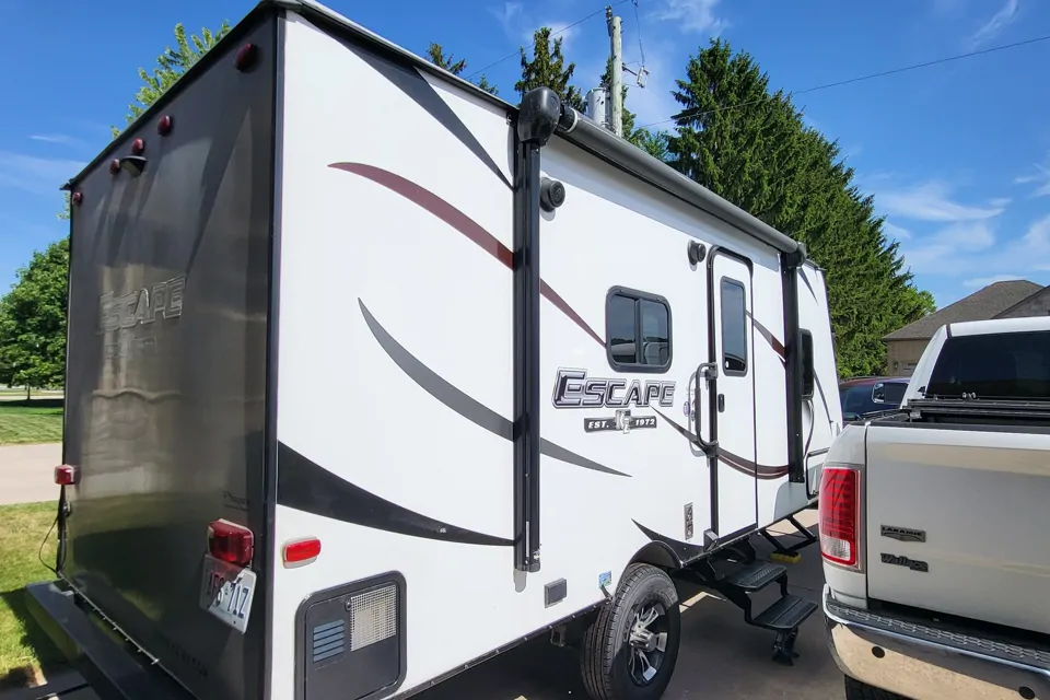 2018 Other Escape E181rb