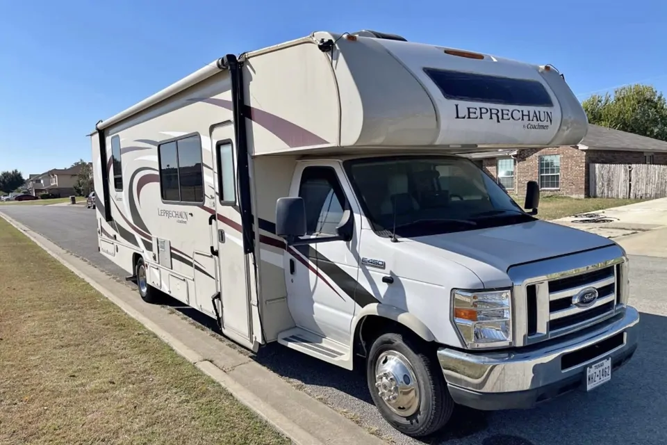 2020 Coachmen Leprechaun 311FS