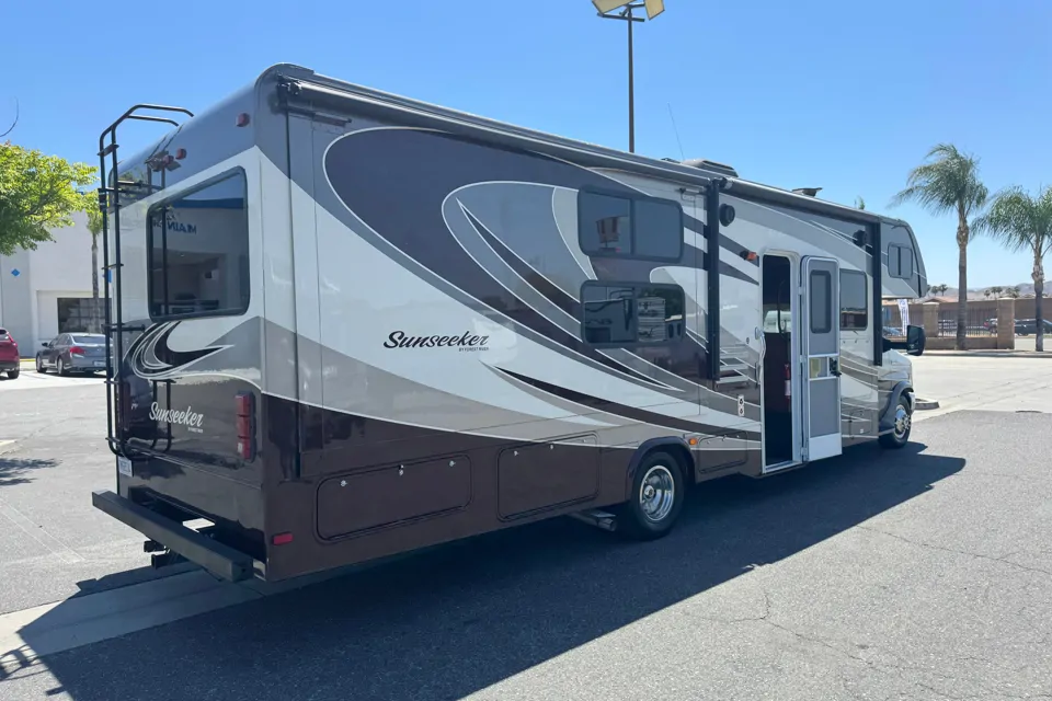 2016 Forest River Sunseeker 3170DS