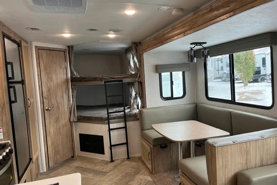 2022 Forest River Solaire palomino