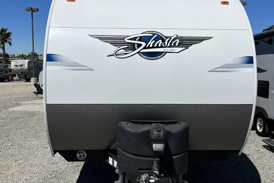 Shasta 25RB Travel Trailer in Rialto, California