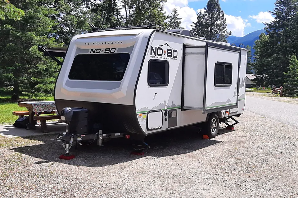 2021 Forrest River No Boundaries 19.8 Travel Trailer à Calgary, Alberta