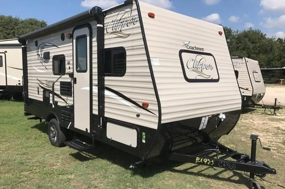 2018 Coachmen Clipper 17BHS