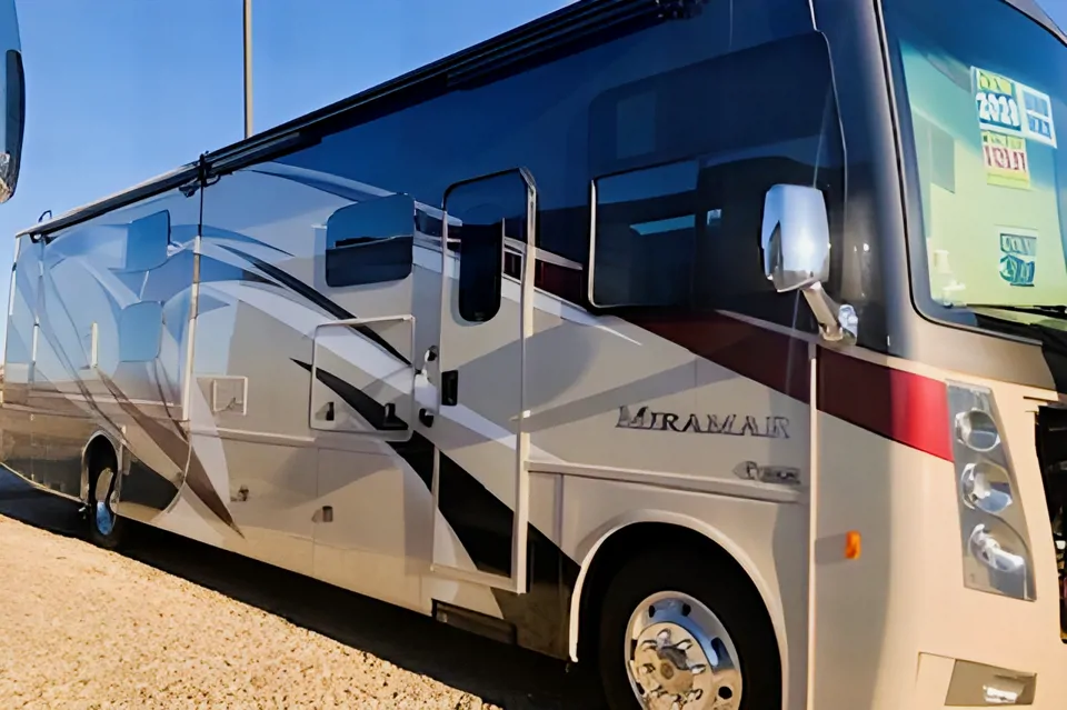 2020 Thor Motor Coach Miramar Class A in Odessa, Texas