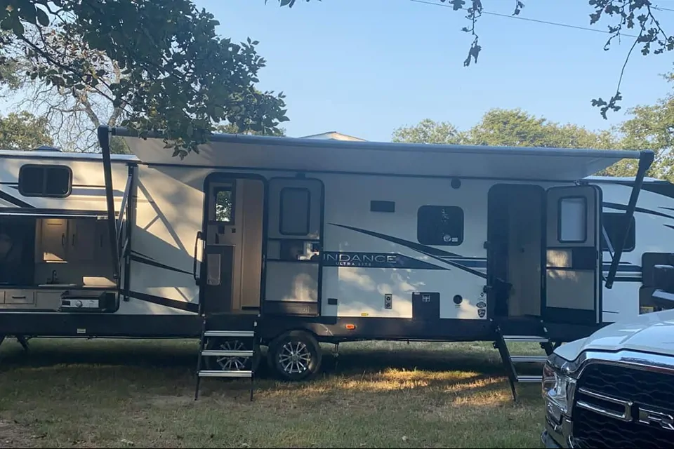 Adam's Heartland 324bh Travel Trailer in Saint-Johnsbury, Vermont