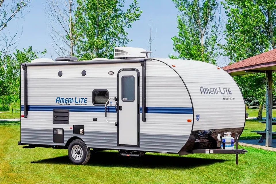 Amerilite 199dd Travel Trailer in Romeoville, Illinois