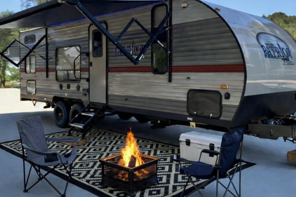 2018 Forest River Patriot/cherokee