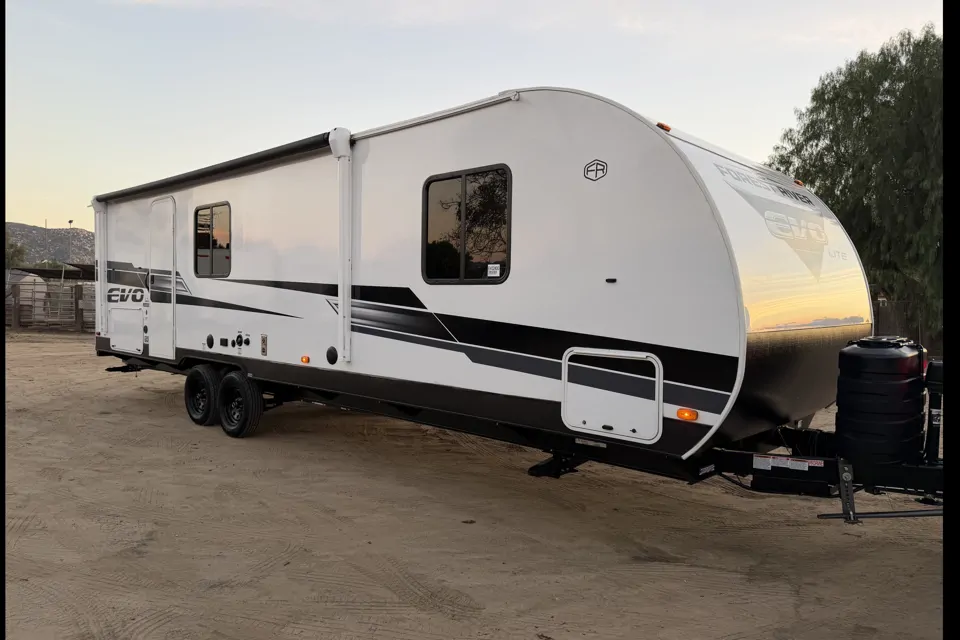 2025 Forest River Evo Lite
