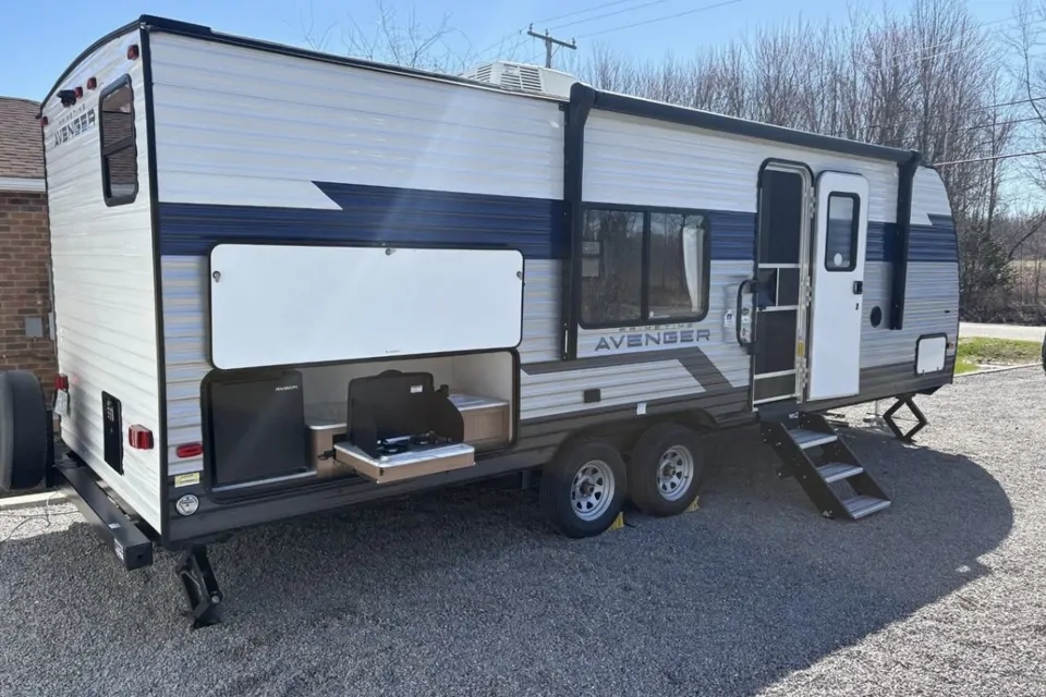 2022 Forest River Primetime Avenger 26BK