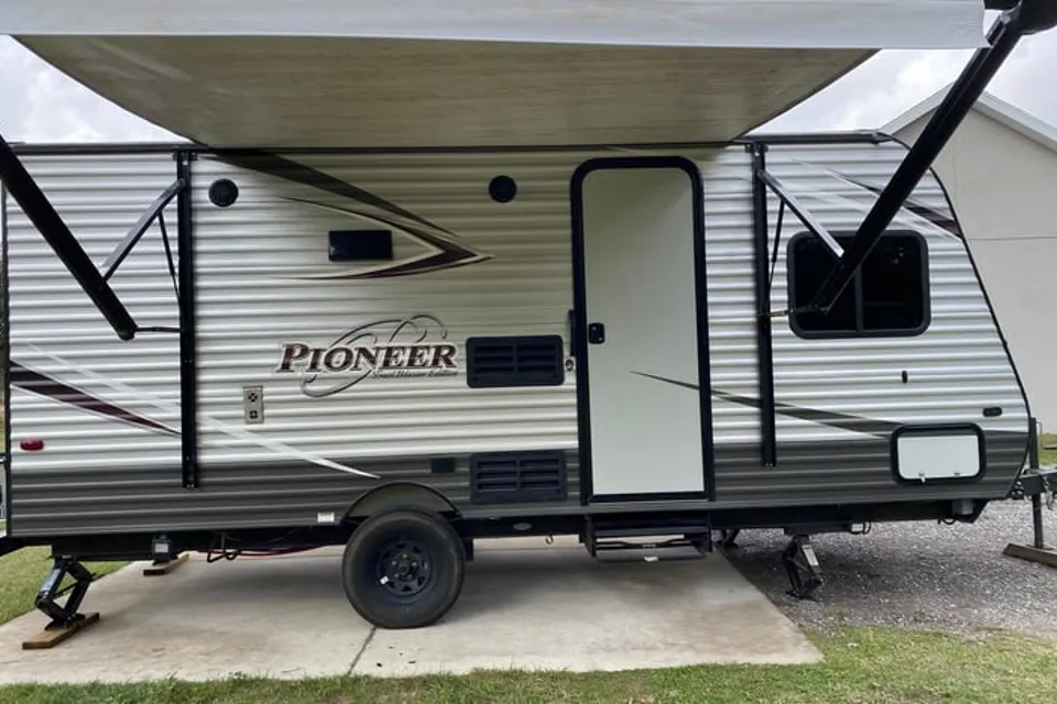 2018 Heartland Pioneer
