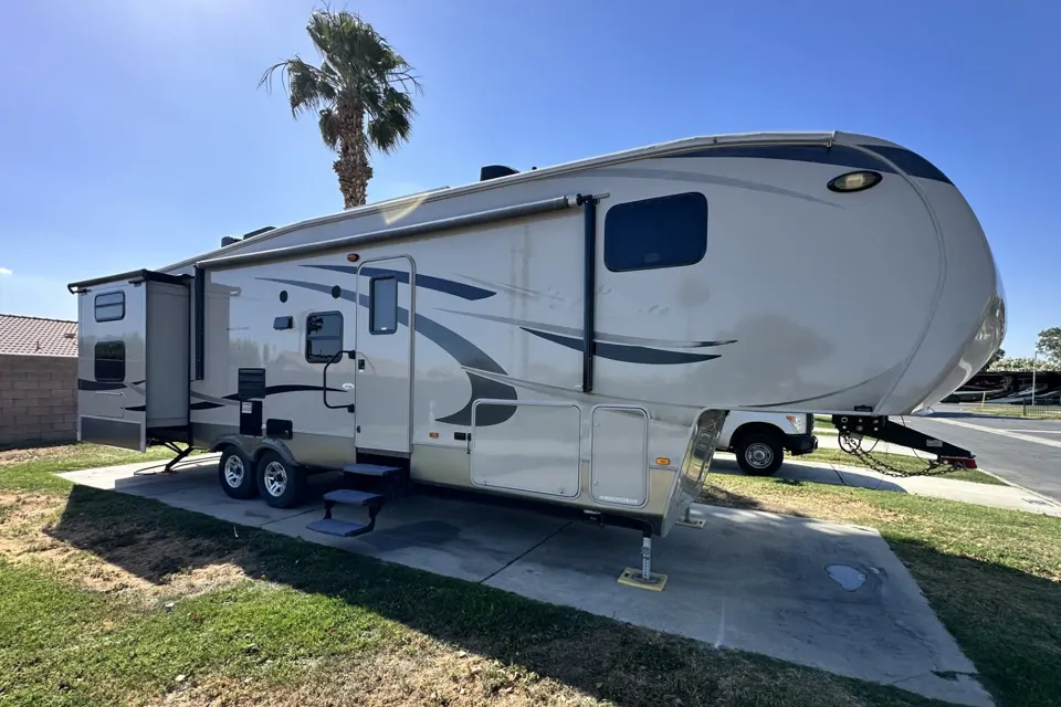2010 Keystone 333db