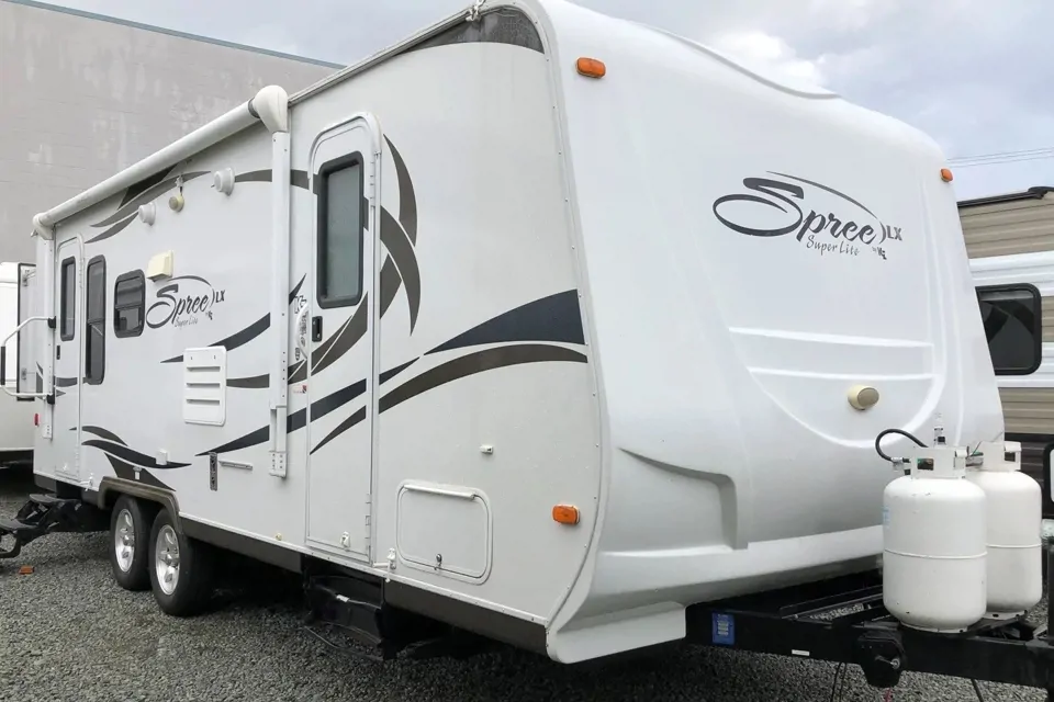 2012 KZ D22H1049A