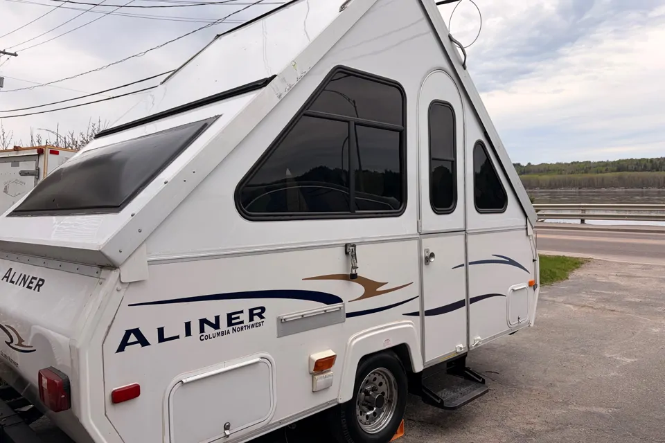 2007 Aliner Sofab