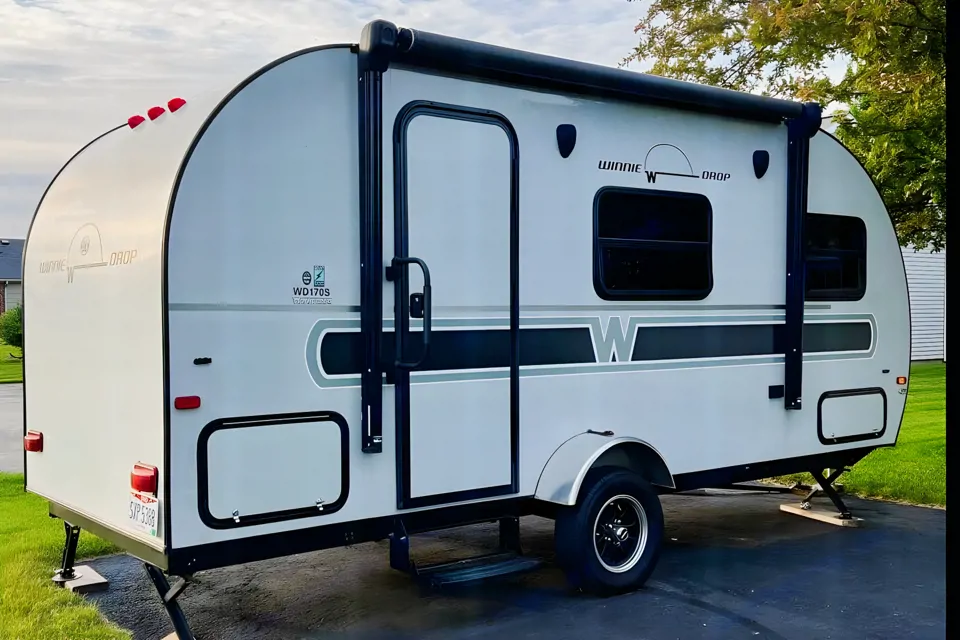 2018 Winnebago Winnie Drop With Slide Out Kitchen in Bryan, Ohio
