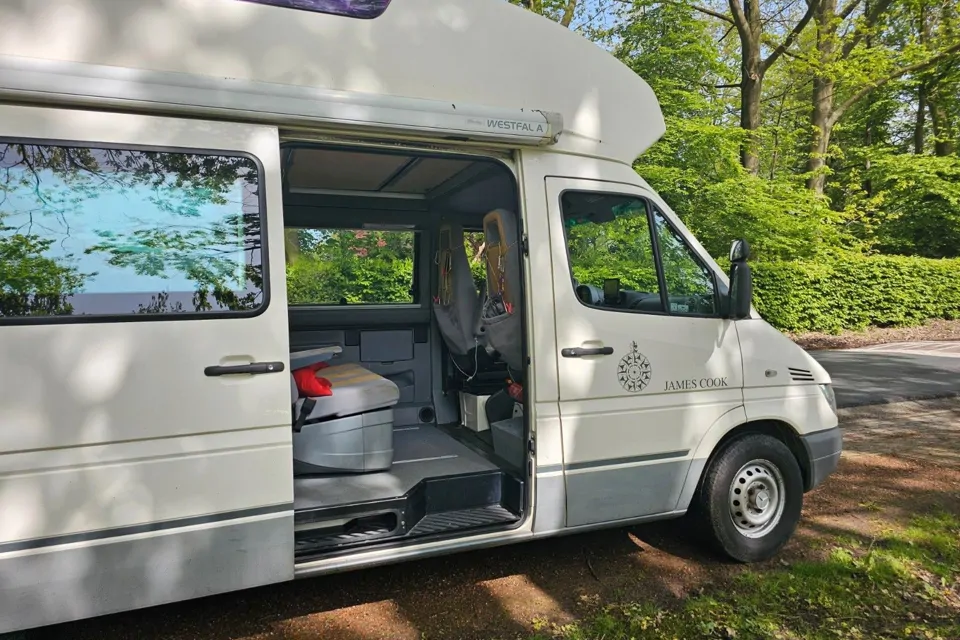 2006 Mercedes-Benz James Cook