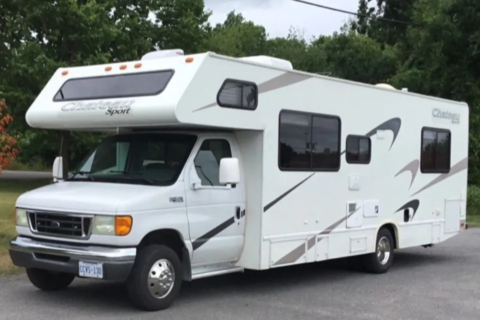 2004 Thor Motor Coach chateaux sport