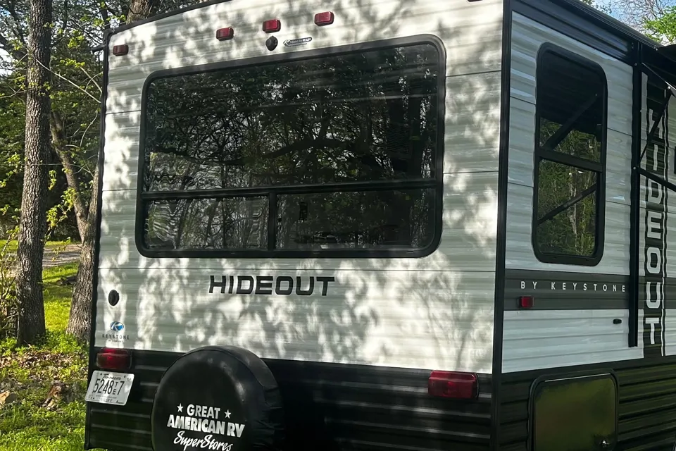 Mike's Keystone Hideout Travel Trailer in Pulaski, Tennessee