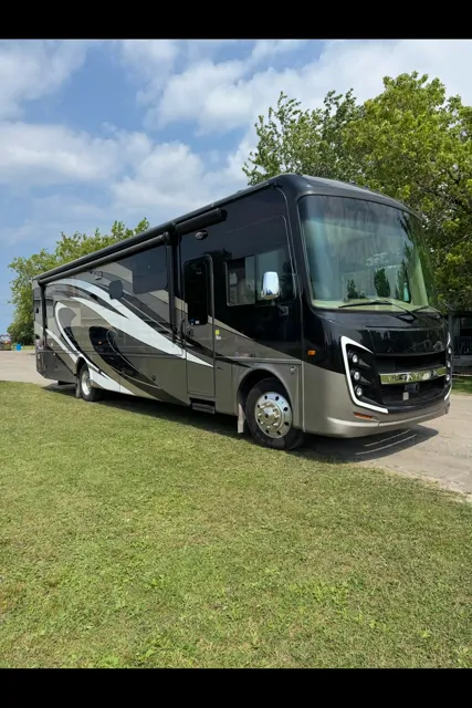 2020 Entegra Coach Emblem 36H