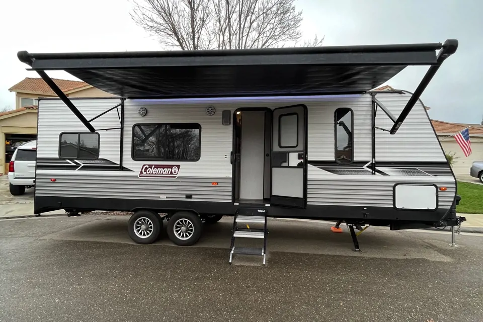 Retail Value Of A2019 Coleman Tq 30o Travel Trailernull