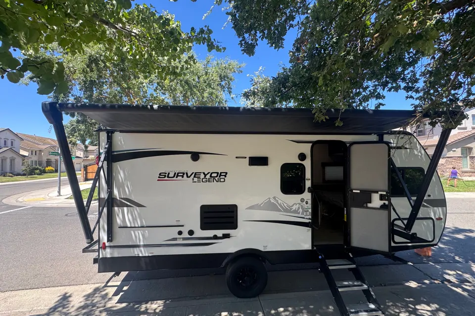 2023 Forest River Surveyor Legend 19BHLE