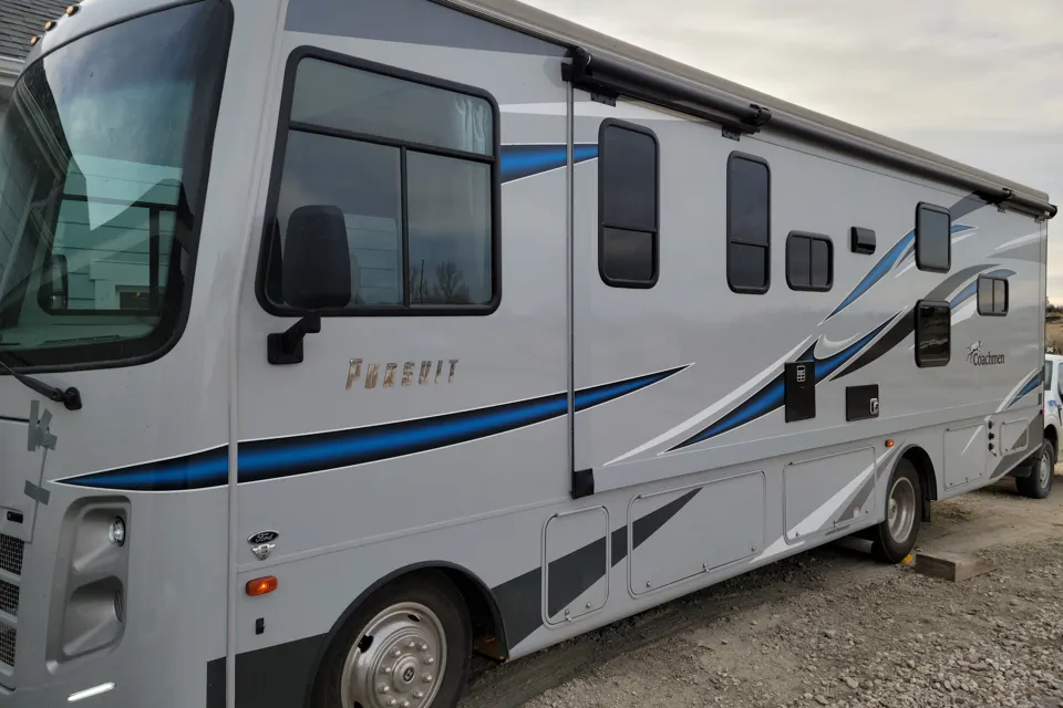 2022 Coachmen Pursuit