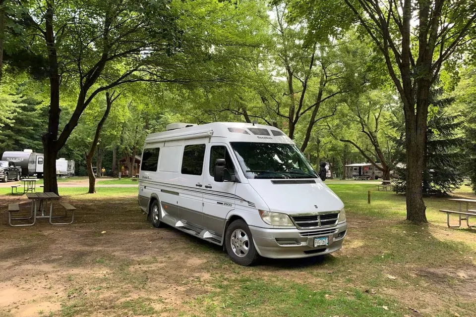 Sprinter Roadtrek 2 Adventurous RS Glamping camper van RV (Up to 24 MPG) in Hopkins, Minnesota