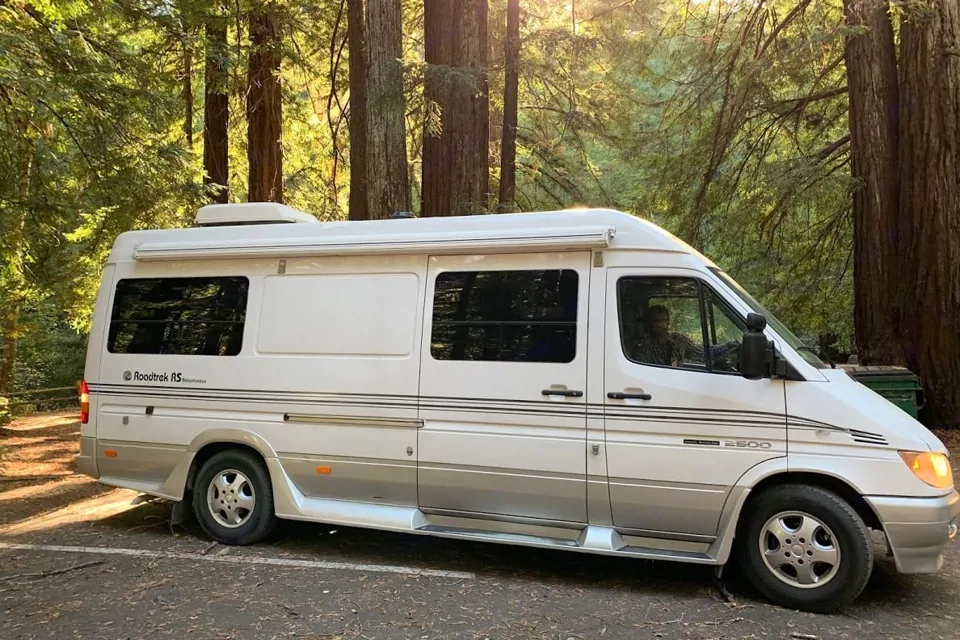 Sprinter Roadtrek 2 Adventurous RS Glamping camper van RV (Up to 24 MPG) in Hopkins, Minnesota