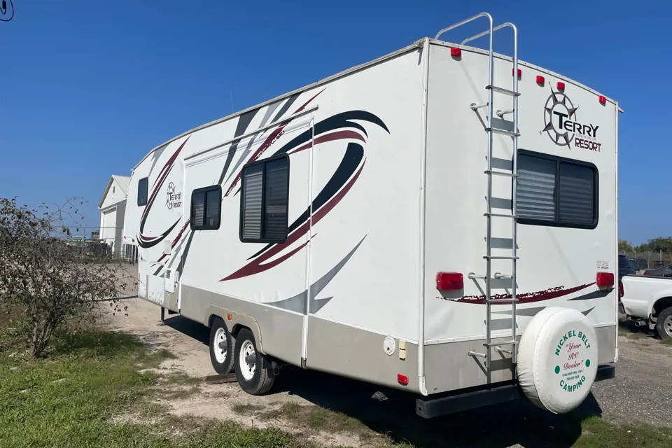 Rent my 2008 Heartland Terry Trailer 295BHDS from 125/night RVezy