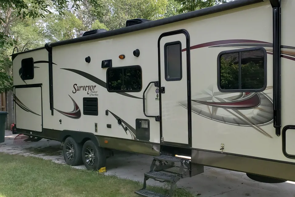 2014 Forest River Surveyor