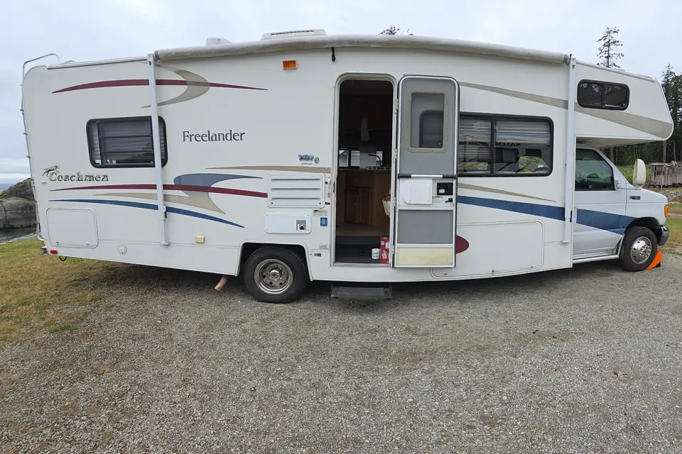 2006 Coachmen Freelander