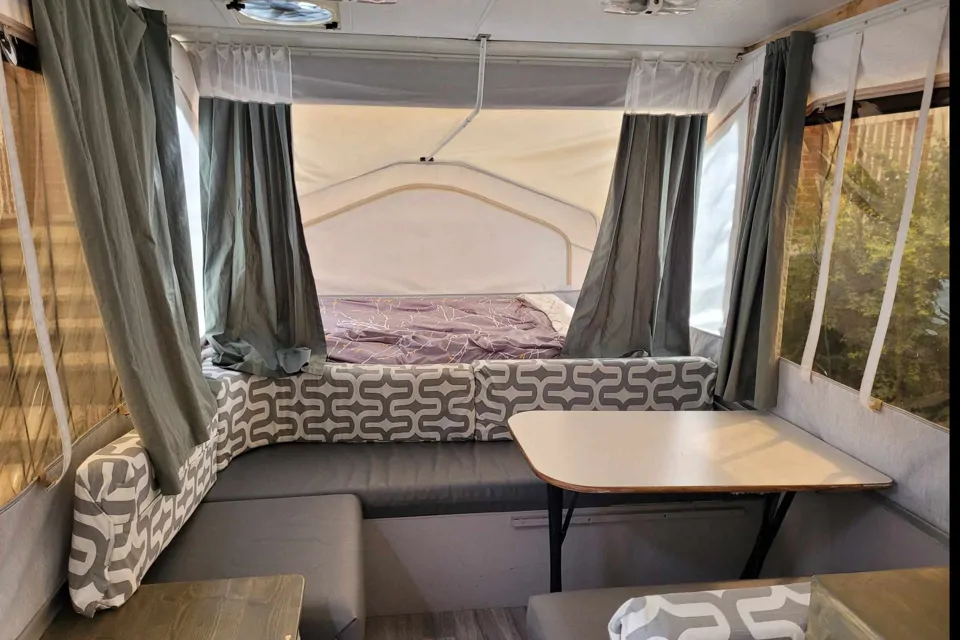Rent my 2002 Flagstaff TenteRoulotte from 75/night RVezy