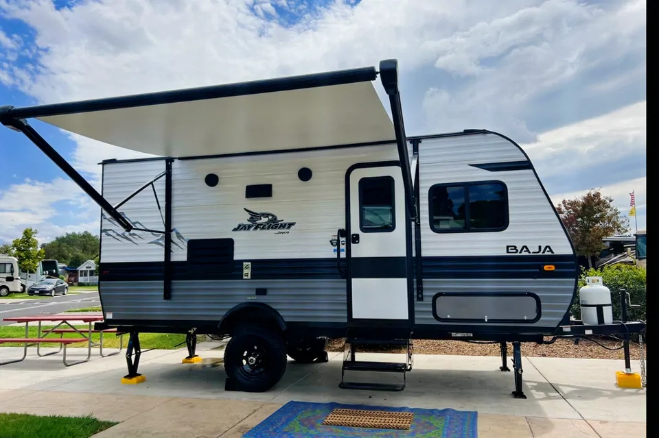 Jayco Jay Flight Baja 184BS Travel Trailer in Camarillo, California