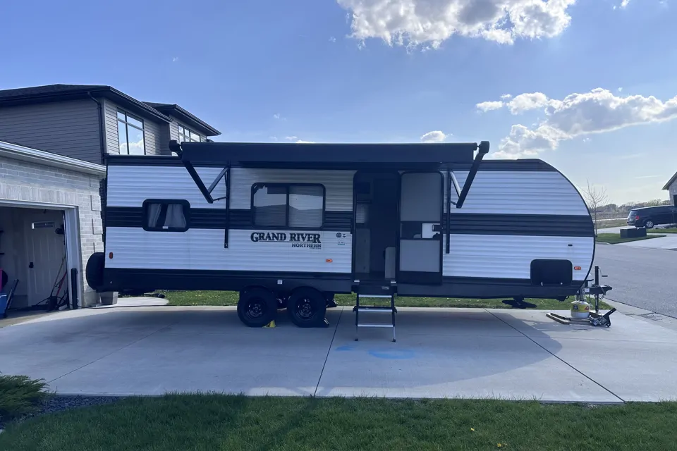 2023 Grand River 270BHN