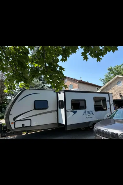 2017 Coachmen Apex ultra lite