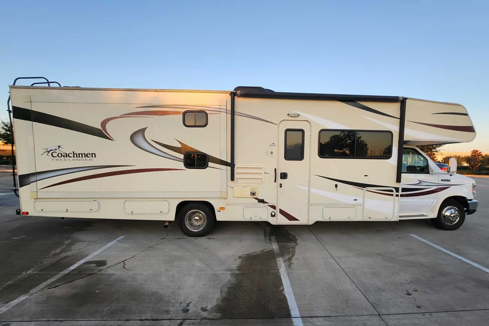 2016 Coachmen Freelander 310BH