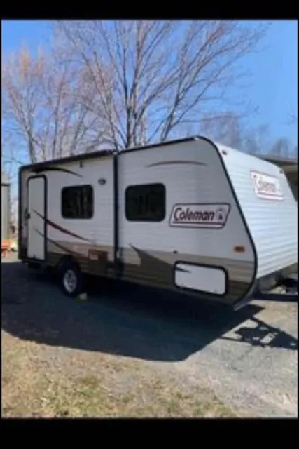 2015 Coleman 16 pieds